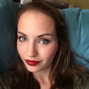 Meet your Posher, Alexandria